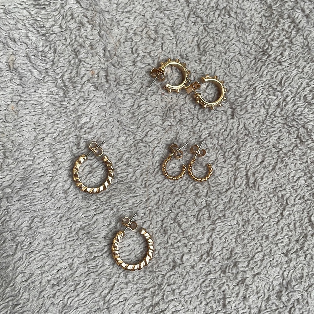 Gold earrings